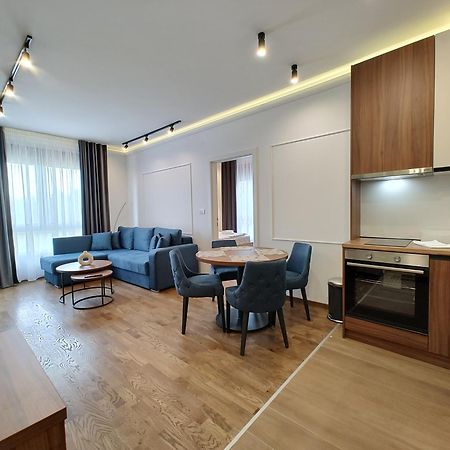 Velika Recepcija Cc Magnet Aparthotel Zlatibor Ngoại thất bức ảnh