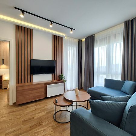 Velika Recepcija Cc Magnet Aparthotel Zlatibor Ngoại thất bức ảnh