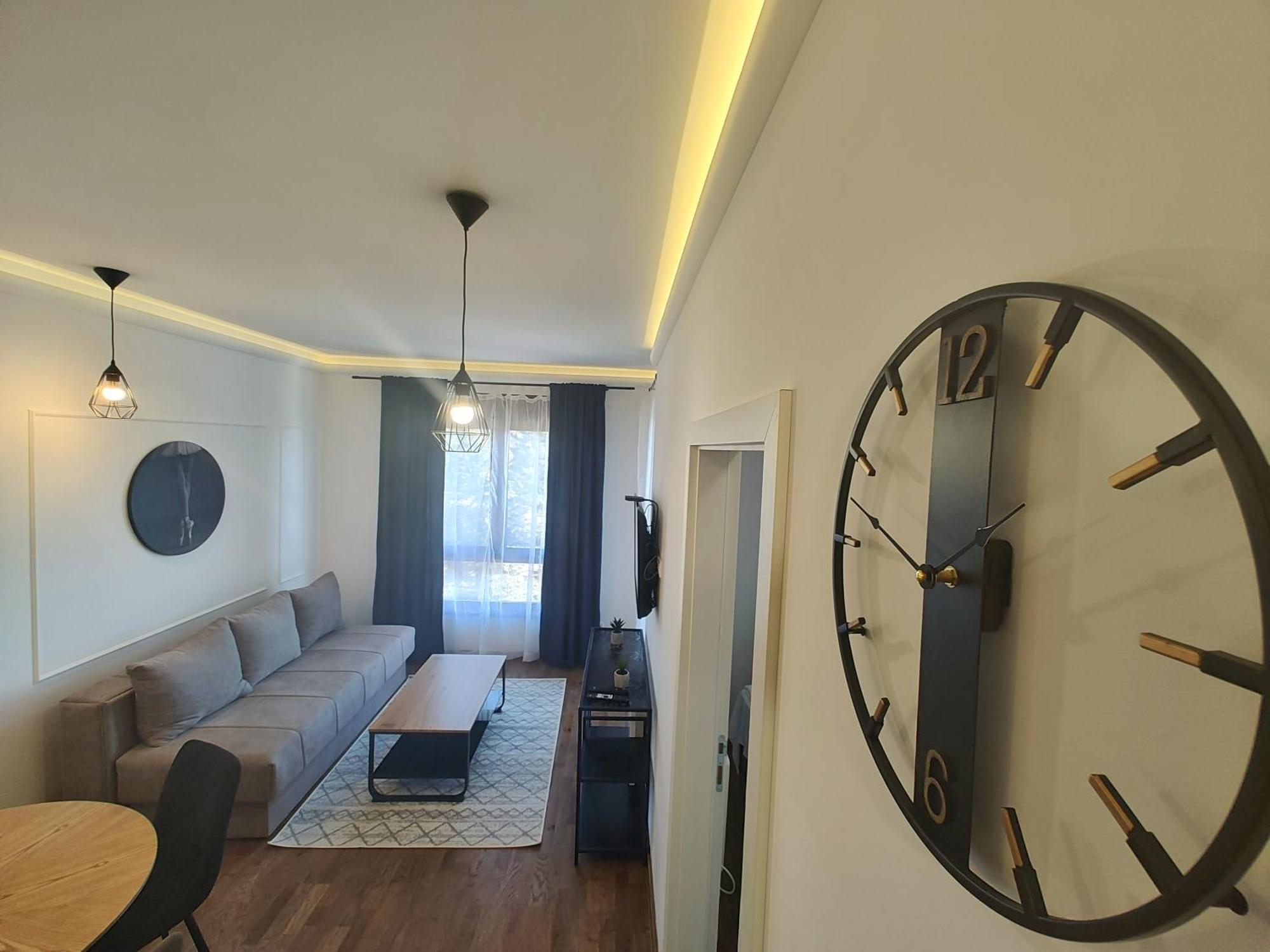 Velika Recepcija Cc Magnet Aparthotel Zlatibor Ngoại thất bức ảnh