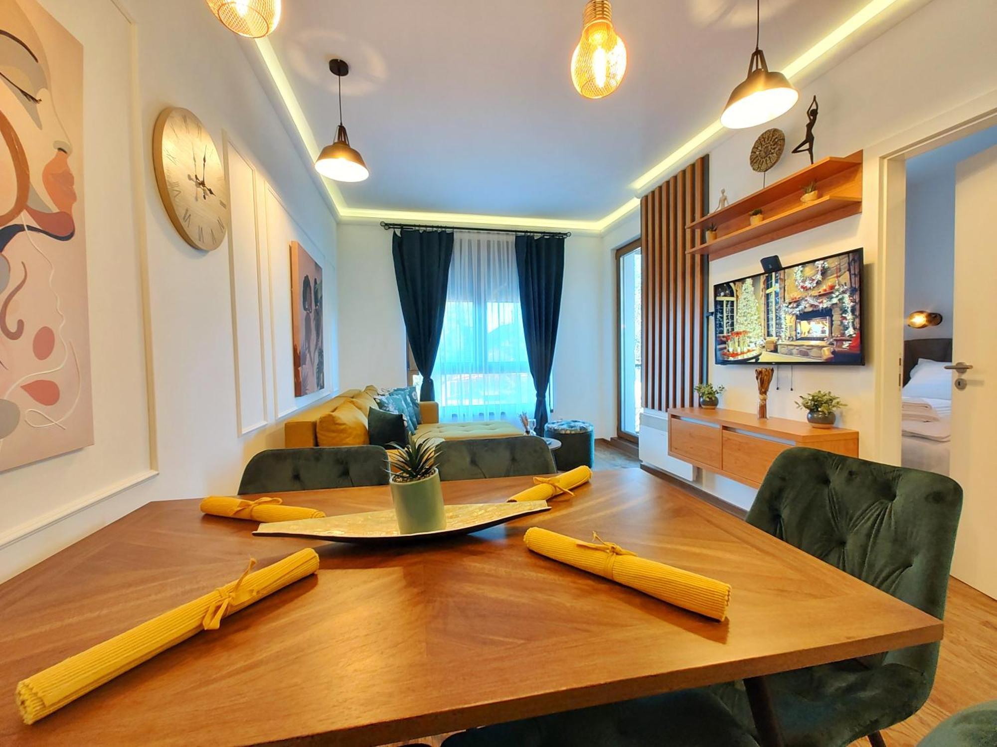 Velika Recepcija Cc Magnet Aparthotel Zlatibor Ngoại thất bức ảnh