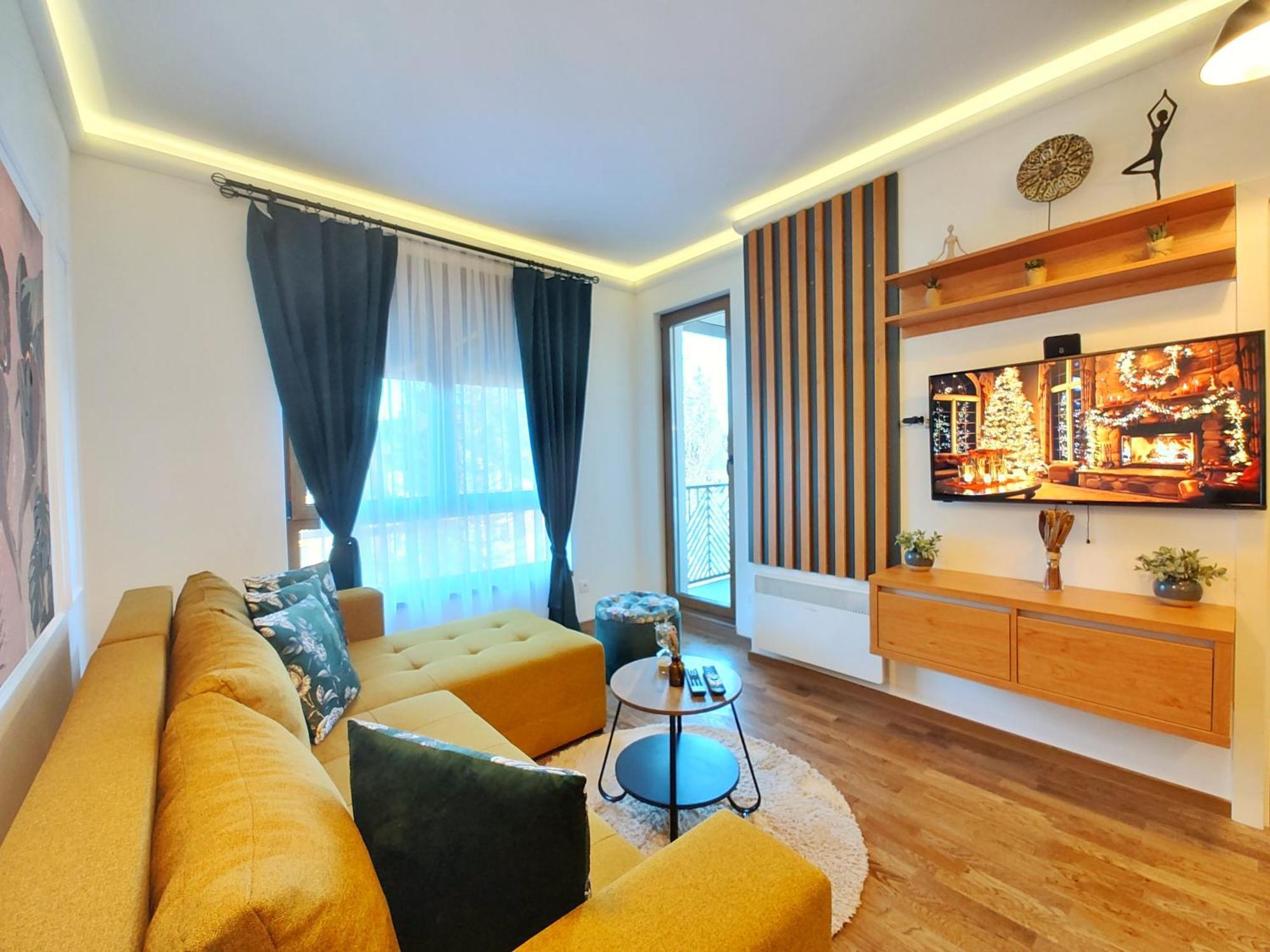 Velika Recepcija Cc Magnet Aparthotel Zlatibor Ngoại thất bức ảnh