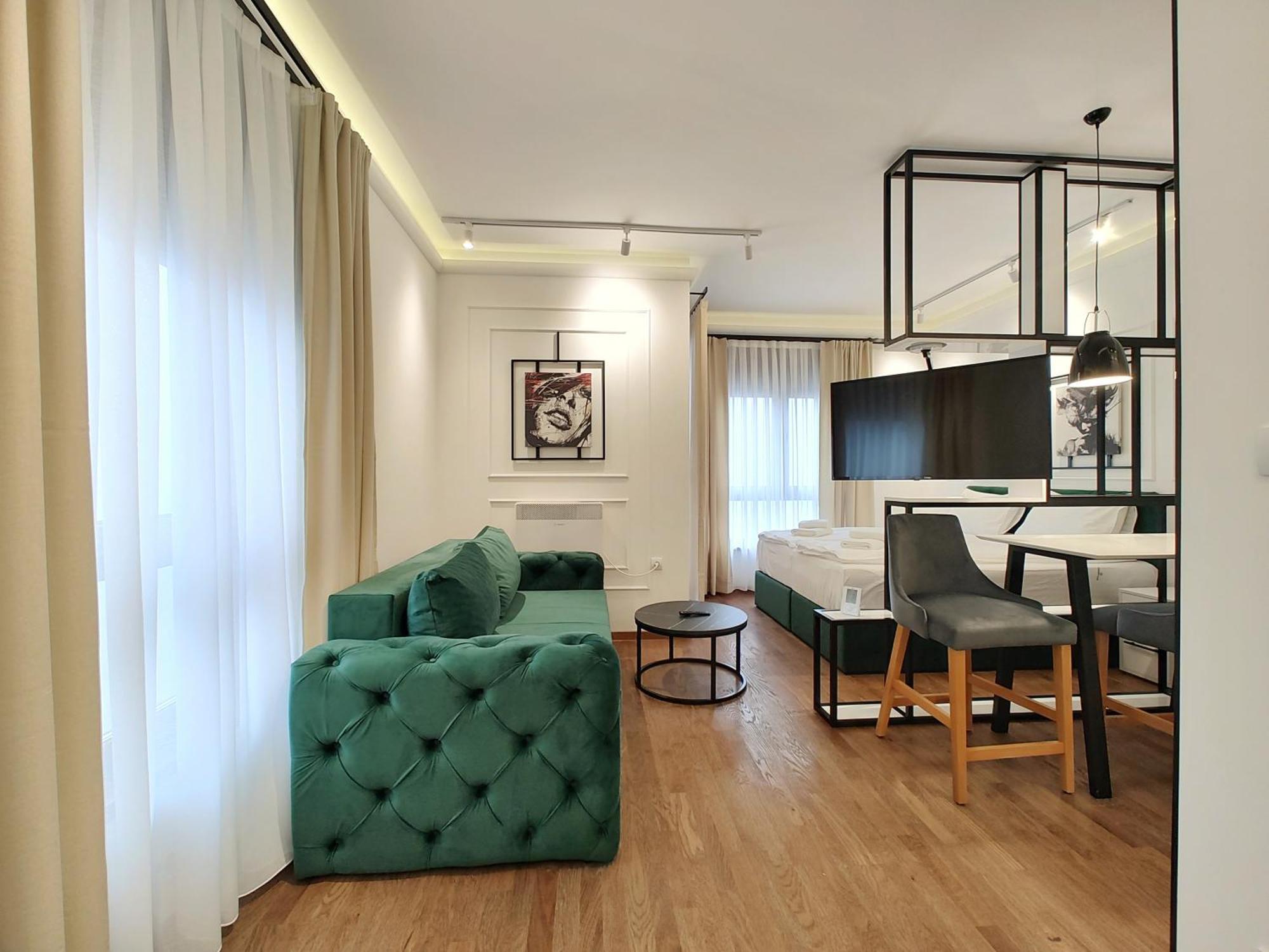 Velika Recepcija Cc Magnet Aparthotel Zlatibor Ngoại thất bức ảnh