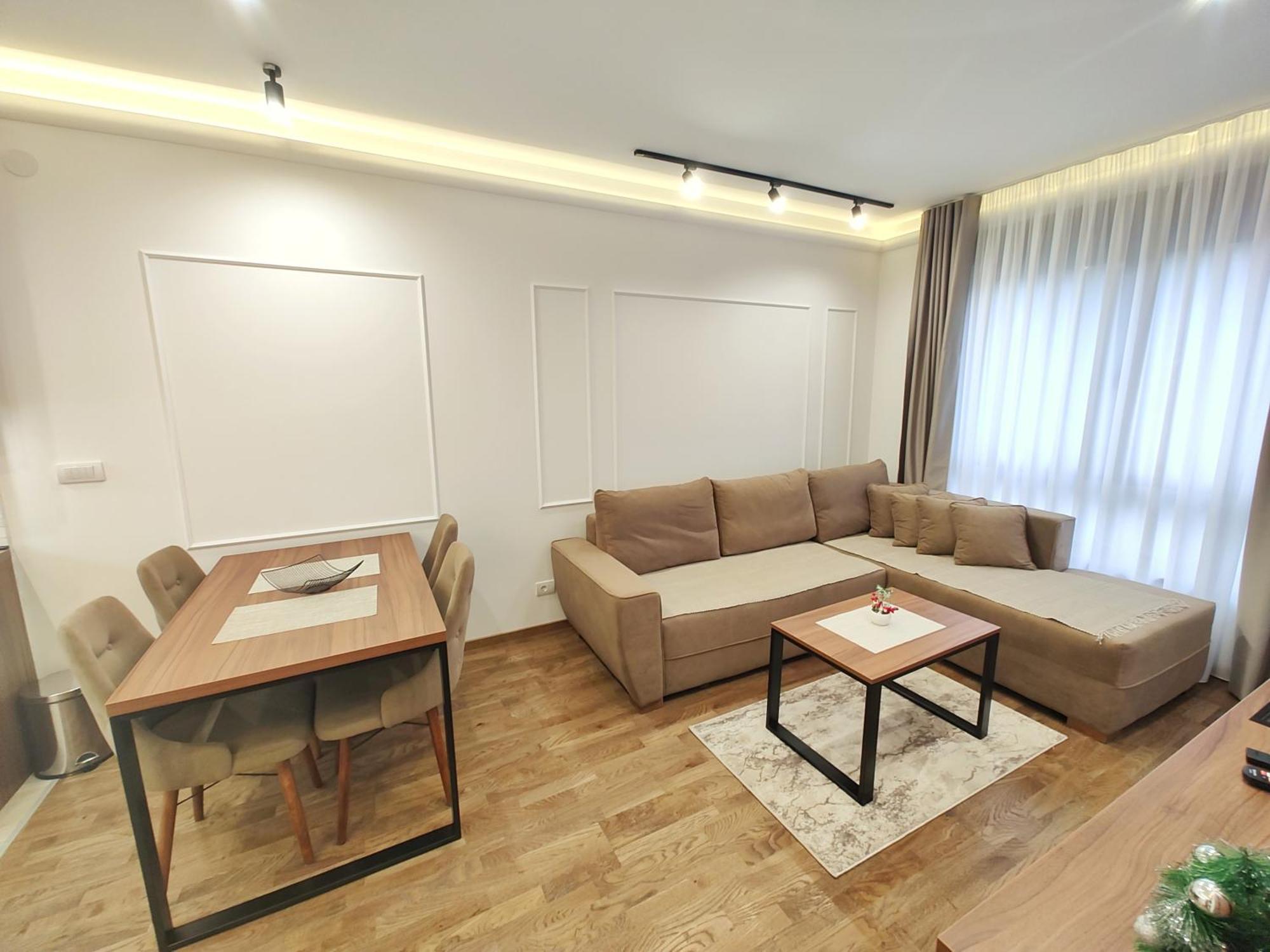 Velika Recepcija Cc Magnet Aparthotel Zlatibor Ngoại thất bức ảnh