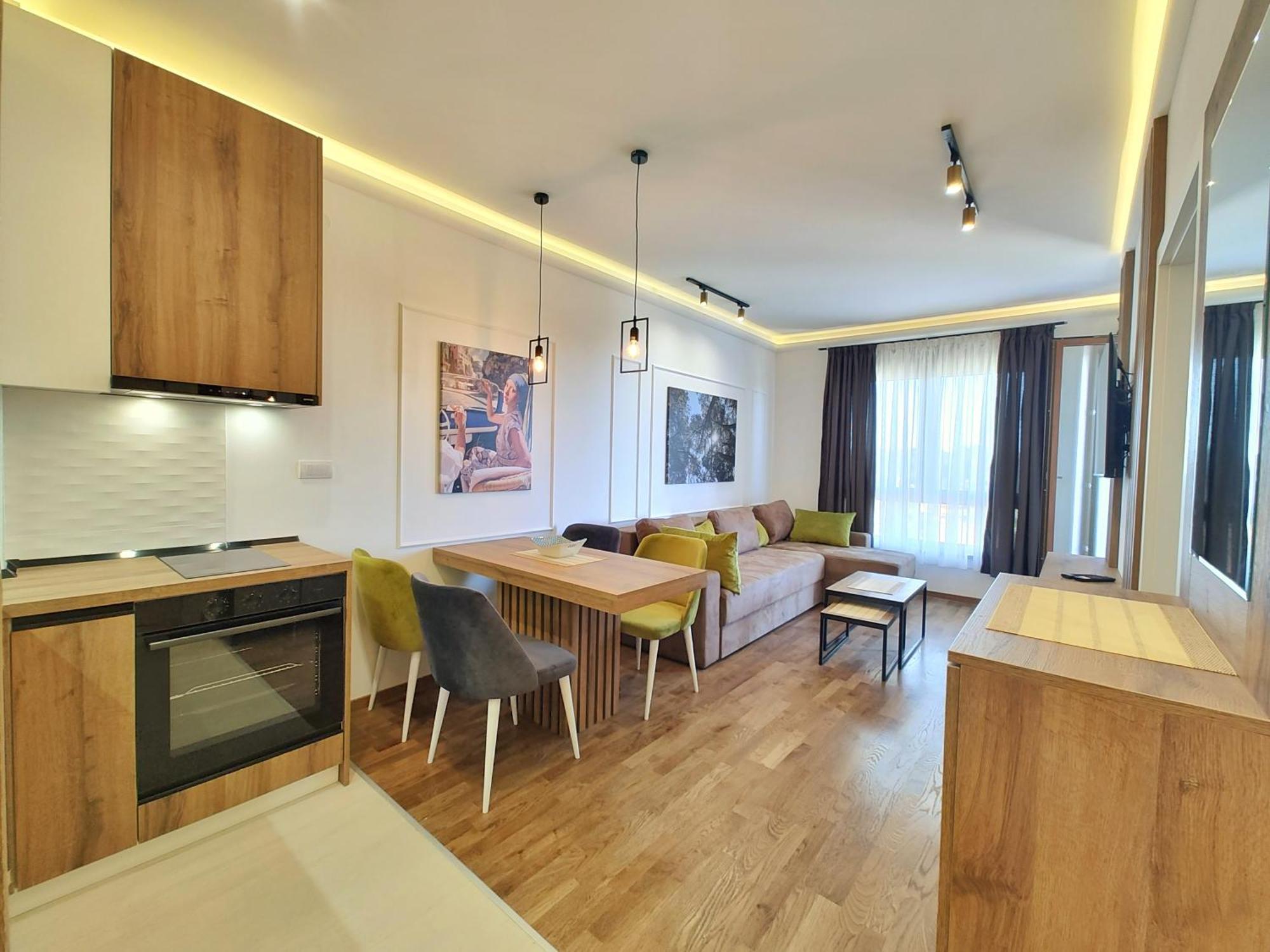 Velika Recepcija Cc Magnet Aparthotel Zlatibor Ngoại thất bức ảnh