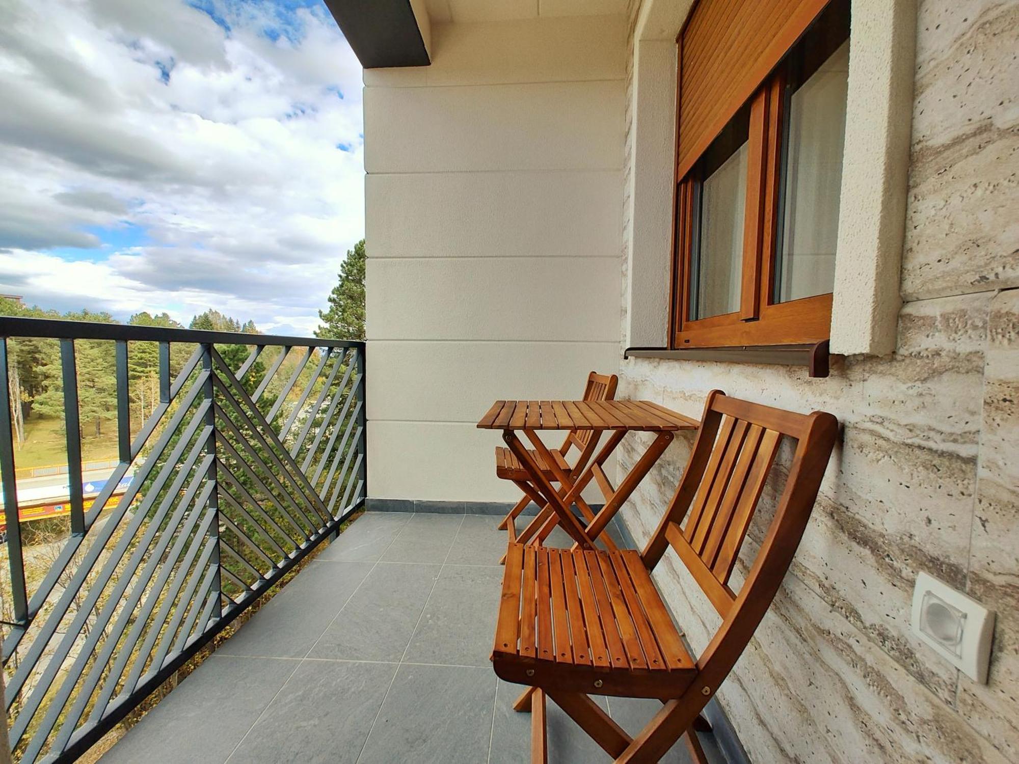 Velika Recepcija Cc Magnet Aparthotel Zlatibor Ngoại thất bức ảnh